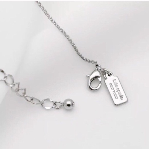 KATE SPADE • Blooming Crystal Flower Lariat Necklace - Picture 4 of 6